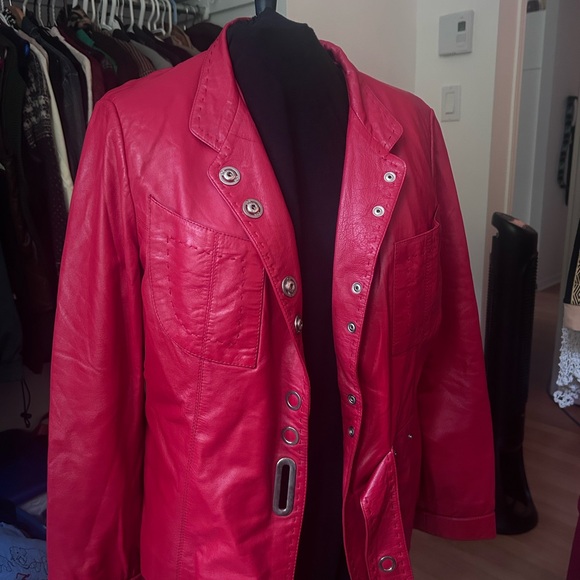 Vintage red coat faux leather - Picture 4 of 5